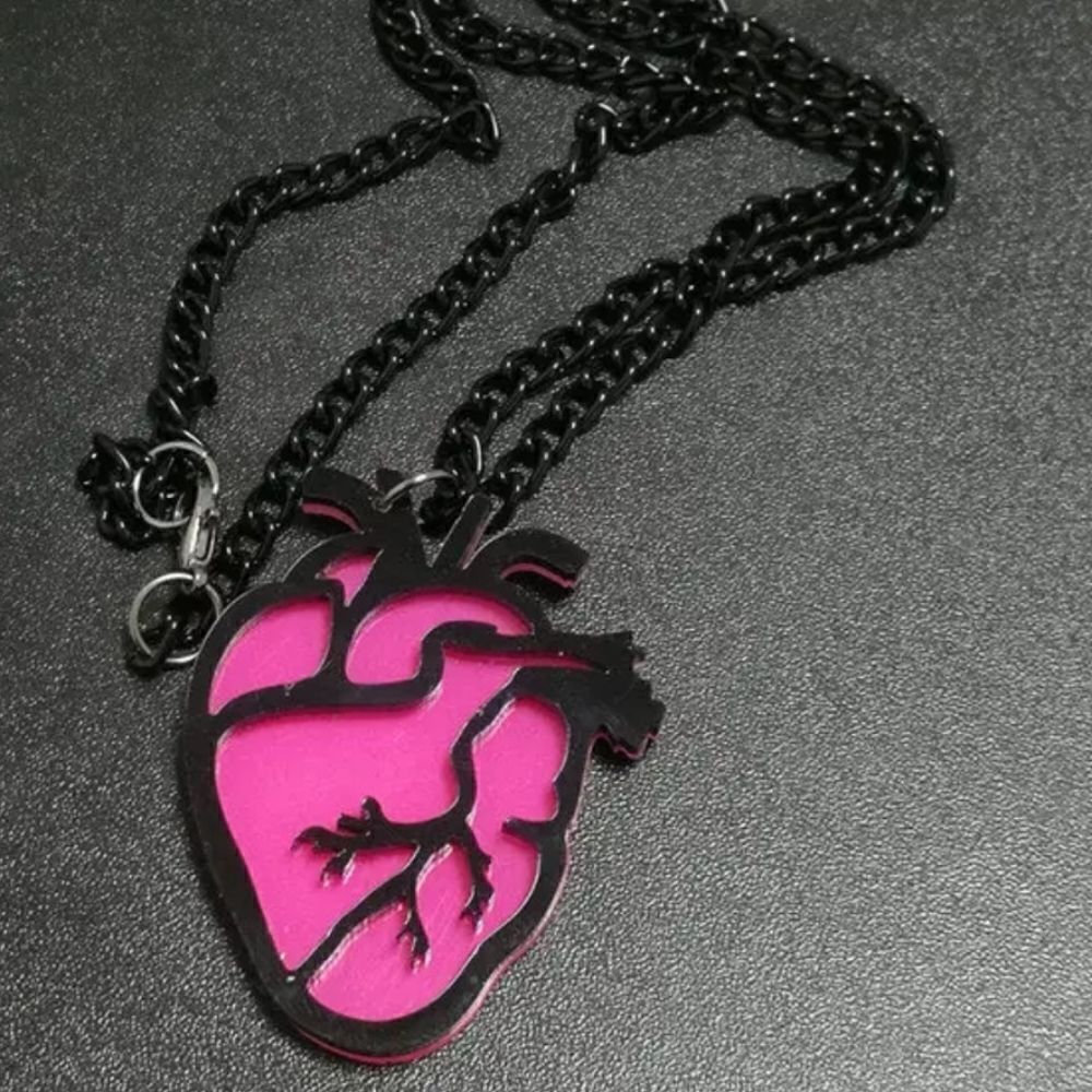 NWOT Acrylic Punk Pink Heart Necklace